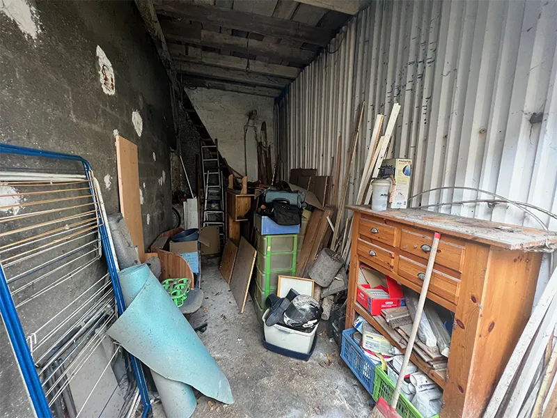 Débarras de garage et box en Île-de-France